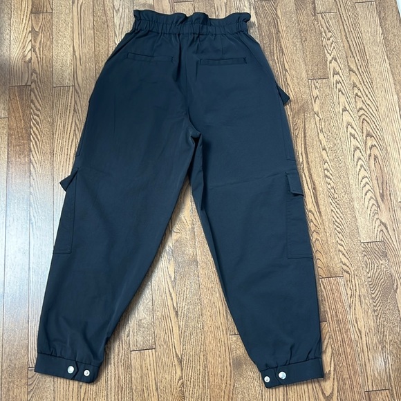 Banana Republic Cargo pants - Picture 3 of 4